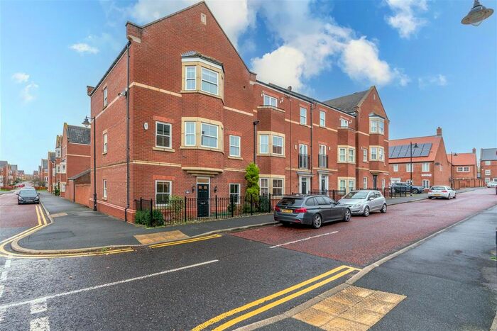 5 Bedroom End Of Terrace House To Rent In Featherstone Grove, Gosforth, Newcastle Upon Tyne, NE3