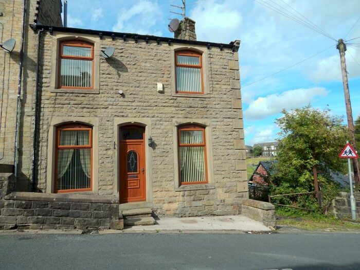 2 Bedroom Cottage To Rent In Church Street, Trawden, BB8