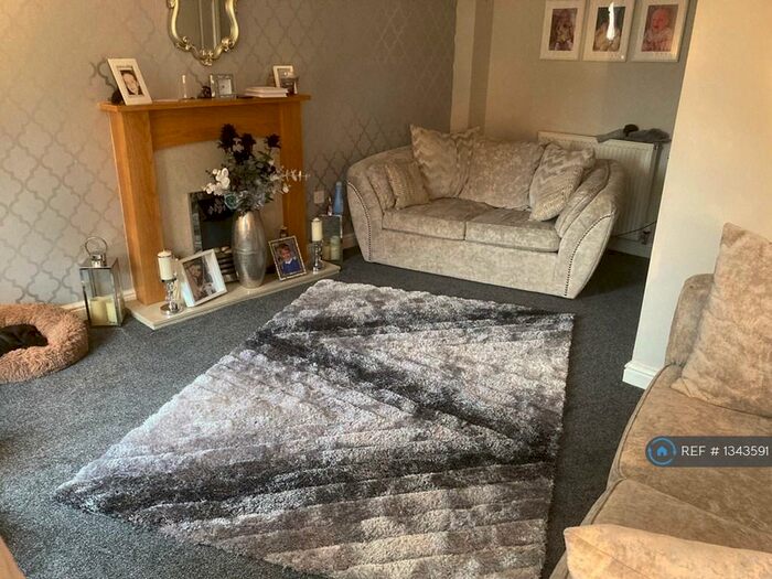 4 Bedroom Terraced House To Rent In St Laurence Gdns, Belper, DE56