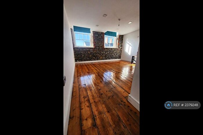 1 Bedroom Flat To Rent In Clare Road, Cardiff, CF11