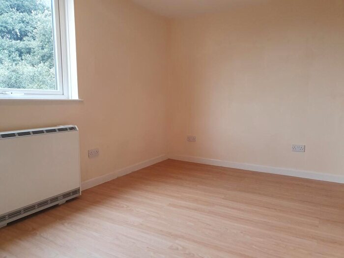 2 Bedroom Apartment To Rent In Elm Close, Bassett, SO16