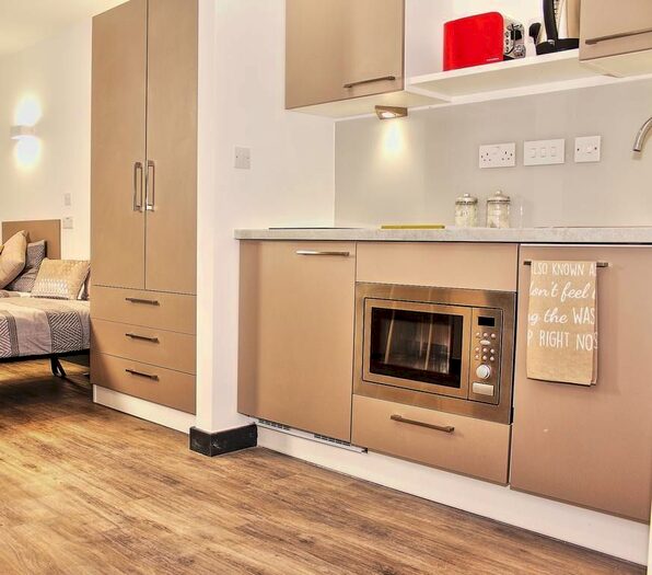 1 Bedroom Studio To Rent In Dumfries Street, Luton, Bedfordshire, LU1