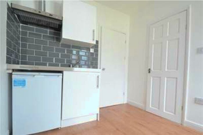 Flat To Rent In Station Approach, Hayes, BR2