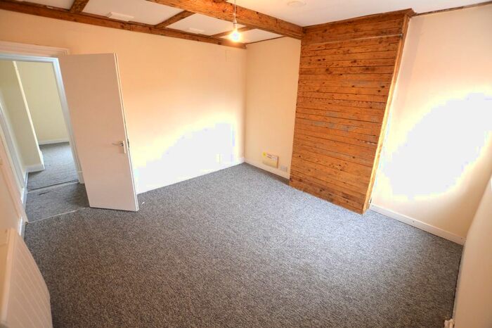 1 Bedroom Flat To Rent In Lansdowne Road, Leicester, LE2