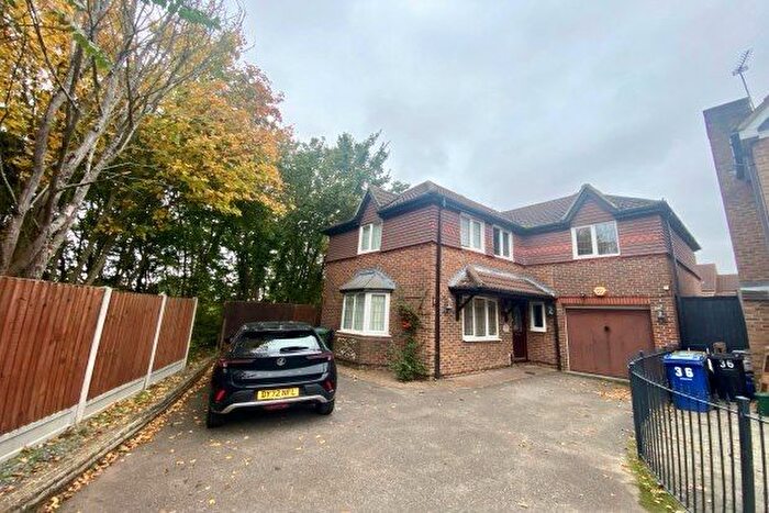 5 Bedroom Property To Rent In Brandon Close, Grays, RM16