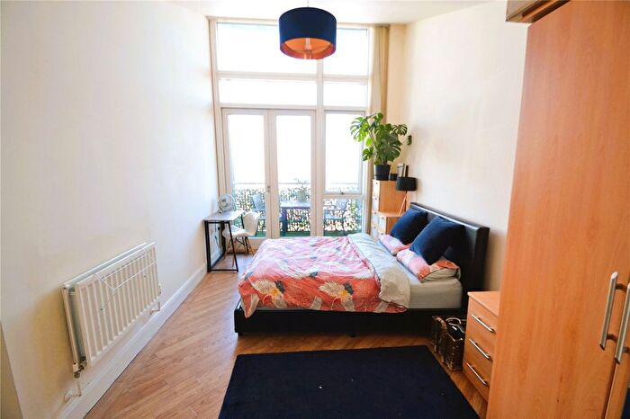 2 Bedroom Flat To Rent In Bath Row, Birmingham, West Midlands, B15