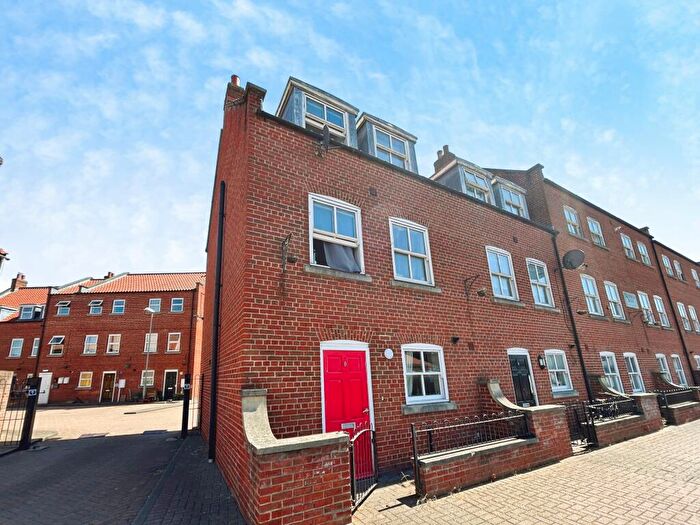 2 Bedroom Maisonette To Rent In Windmill View Court, Boston, PE21