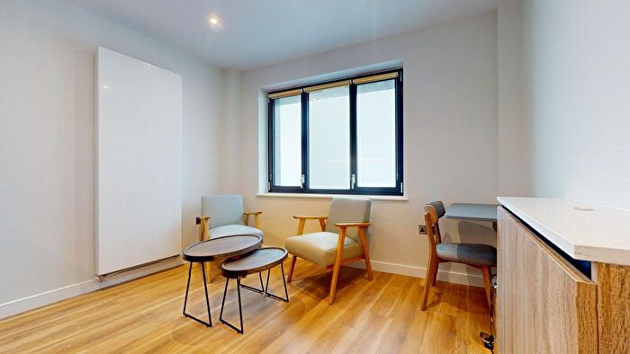 Studio To Rent In College Road, Croydon, CR0