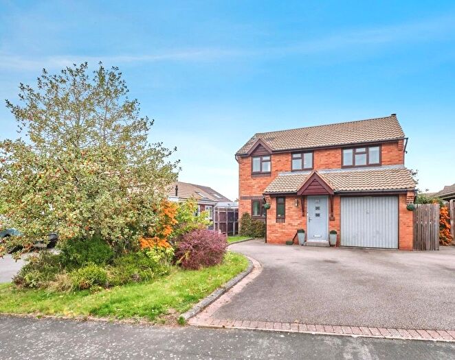 3 Bedroom Detached House For Sale In Abbotsford Road, Lichfield, Staffordshire, WS14