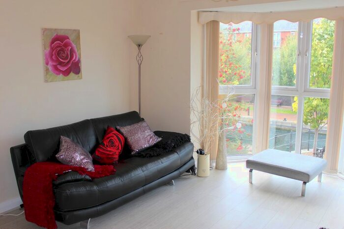 2 Bedroom Flat To Rent In St. Lawrence Quay, Salford, M50