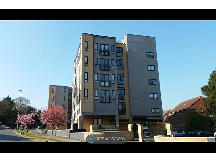 2 Bedroom Flat To Rent In Riverhill, Maidstone, ME16