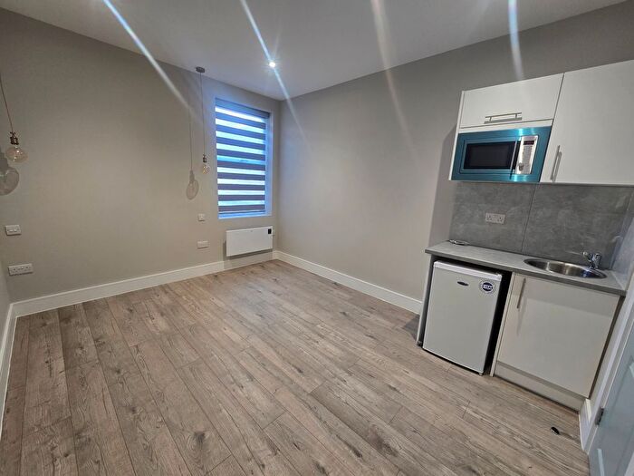 Studio To Rent In Westmoreland Road, London, SE17