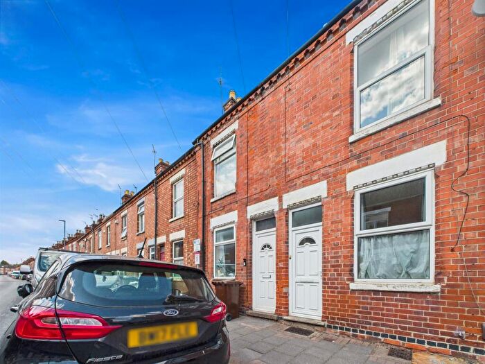 3 Bedroom Terraced House For Sale In Station Street, Loughborough, LE11