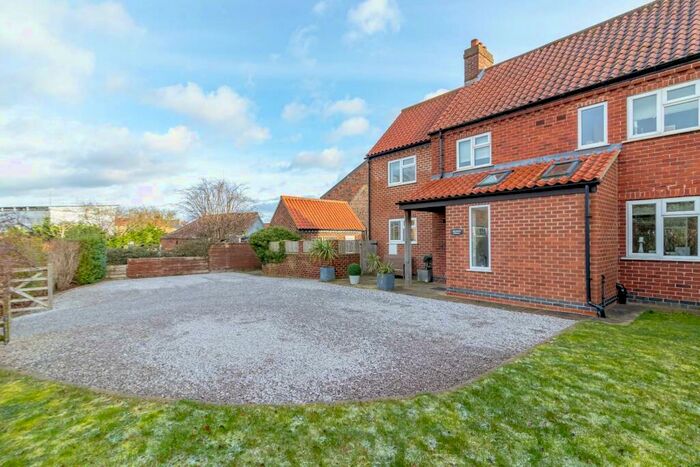 4 Bedroom Semi-Detached House For Sale In Harrogate Road, Ferrensby, Knaresborough, HG5