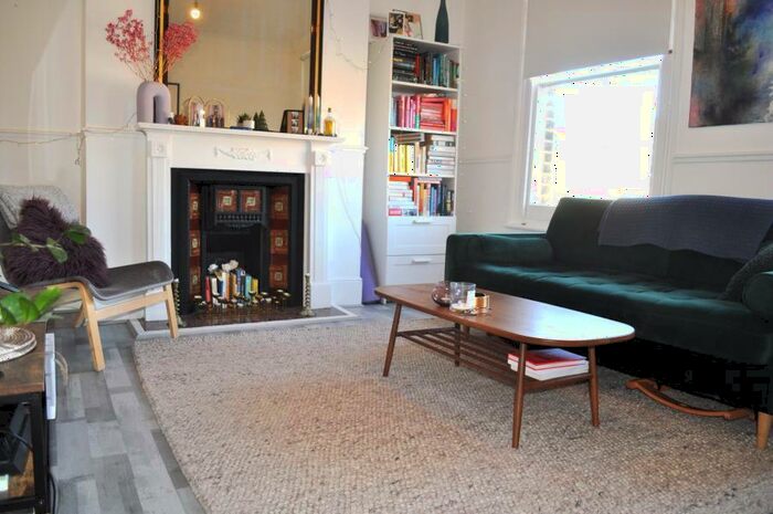 2 Bedroom Flat To Rent In Alexandra Drive, SE19