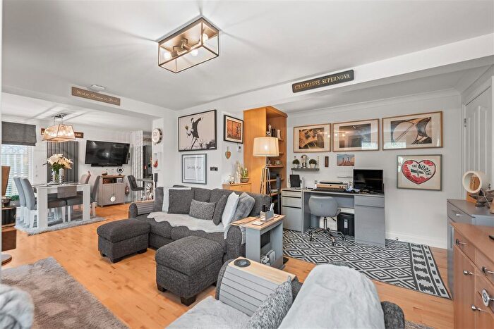 2 Bedroom Flat For Sale In Church Street North, Old Whittington, Chesterfield, S41