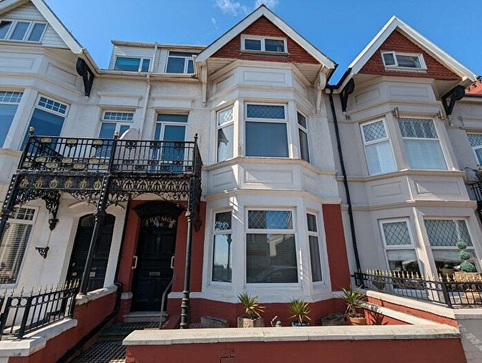 6 Bedroom Terraced House For Sale In Esplanade Avenue, Porthcawl, Bridgend (County Of), CF36
