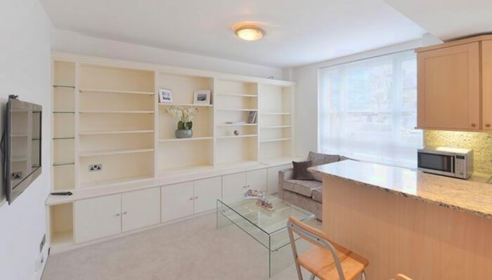 1 Bedroom Flat To Rent In Hill Street, London, W1J