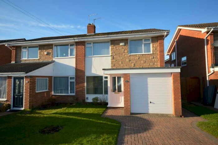 3 Bedroom Semi-Detached House To Rent In Fulbrook Road, Spital, CH63