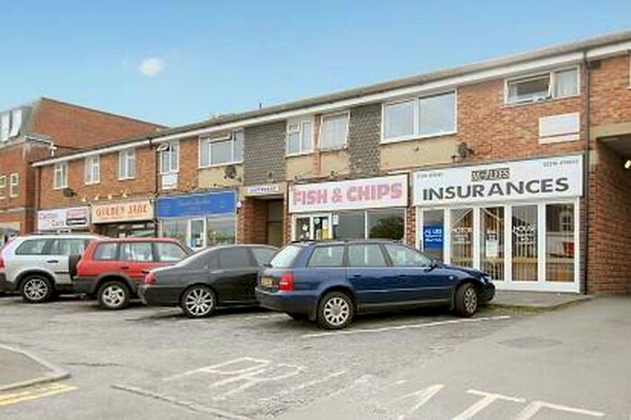 2 Bedroom Apartment To Rent In Lightwater, Surrey, GU18