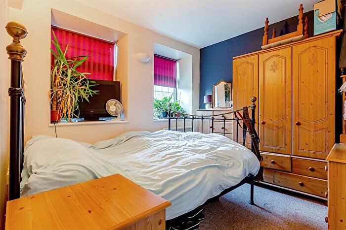 1 Bedroom Flat For Sale In Harborough Road, Rushden, NN10