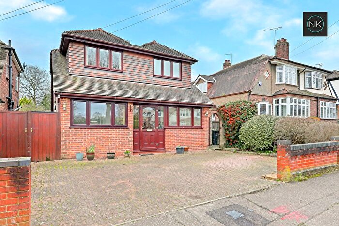 3 Bedroom Detached House For Sale In Morgan Crescent, Theydon Bois, Epping, Essex, CM16