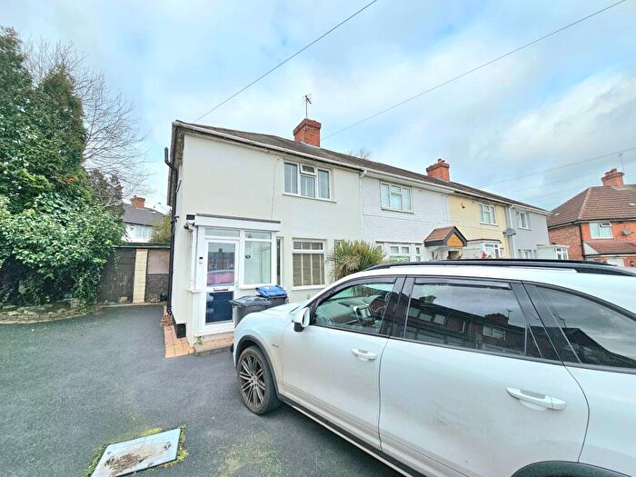3 Bedroom Semi Detached House For Sale In Ismere Road, Birmingham, B24