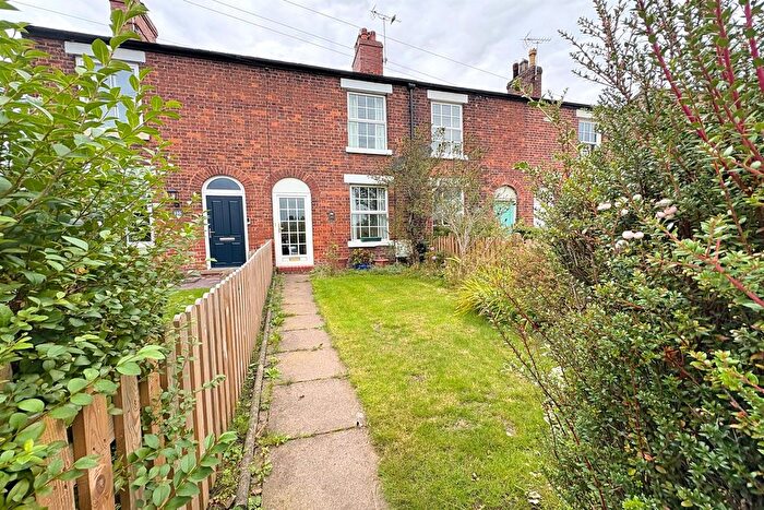 2 Bedroom Terraced House For Sale In London Road, Holmes Chapel, CW4