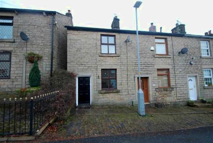 2 Bedroom End Of Terrace House To Rent In Green Lane, Hollingworth, Hyde, SK14