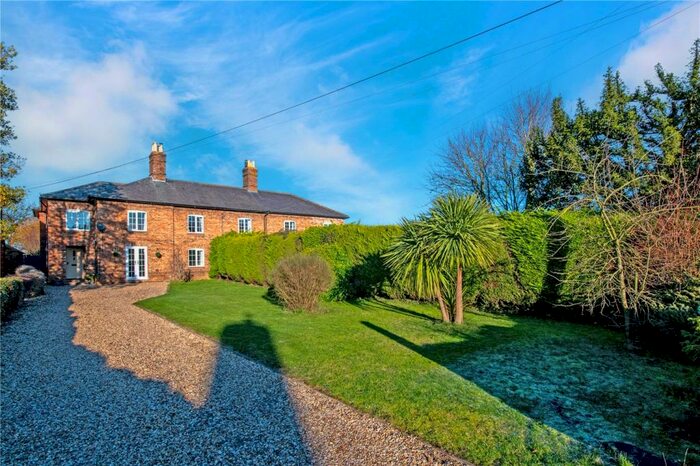 4 Bedroom Semi-Detached House For Sale In Donington Road, Horbling, Sleaford, Lincolnshire, NG34