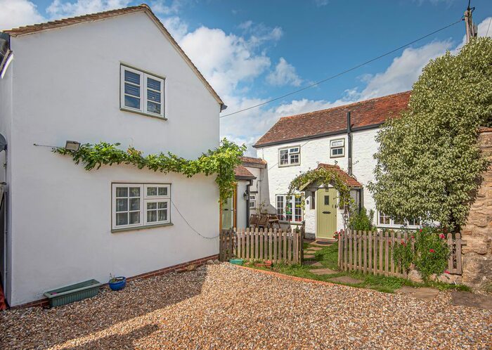 4 Bedroom Detached House For Sale In Littleworth, Wheatley, Oxford, OX33