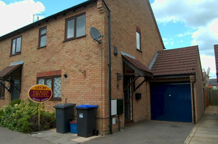 3 Bedroom Link Detached House To Rent In The Leys, Long Buckby, Northants, NN6