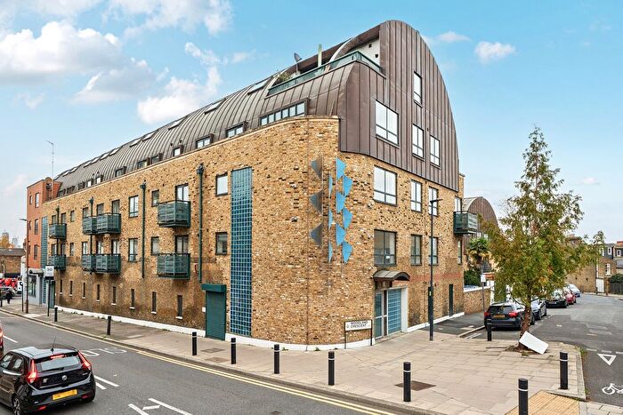 2 Bedroom Flat For Sale In Woodland Crescent, Greenwich, SE10