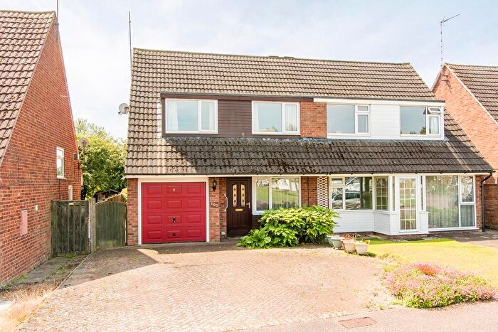 3 Bedroom Semi-Detached House For Sale In Willow Crescent, Market Harborough, LE16
