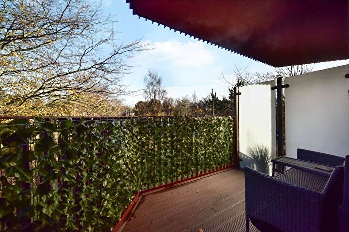 1 Bedroom Flat For Sale In Waterhouse Avenue, Maidstone, Kent, ME14