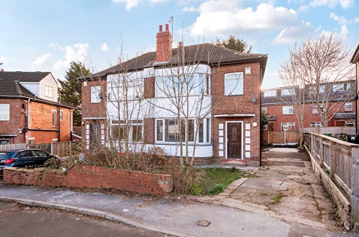 3 Bedroom Semi Detached House For Sale In Ash Crescent, Headingley, Leeds, LS6