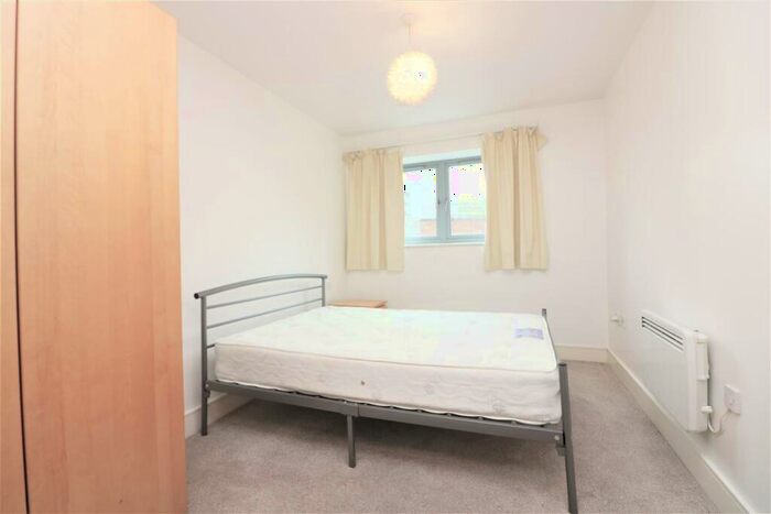2 Bedroom Apartment To Rent In Salmon Lane, Limehouse, E14