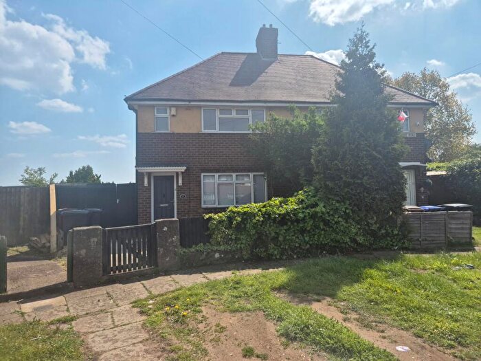 3 Bedroom Semi Detached House To Rent In Pembroke Road, Northampton, NN5