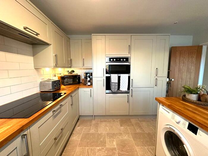 2 Bedroom Terraced House For Sale In Crane Walk, Thorplands Brook, Northampton, NN3