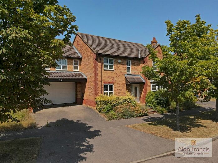 5 Bedroom Detached House To Rent In Bowland Drive, Emerson Valley, Milton Keynes, MK4