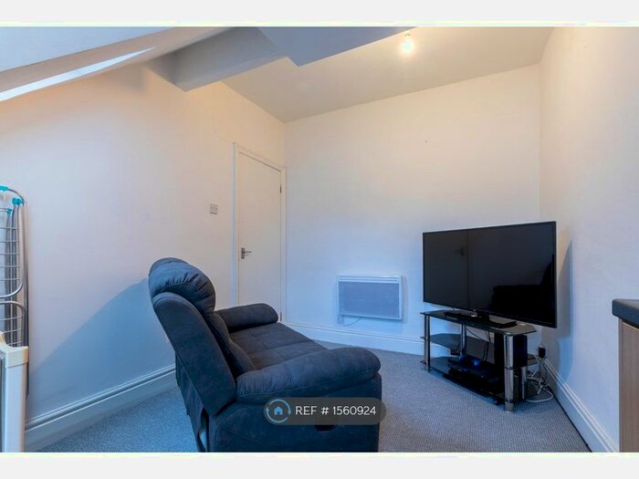 1 Bedroom Flat To Rent In Thornton Road, Morecambe, LA4