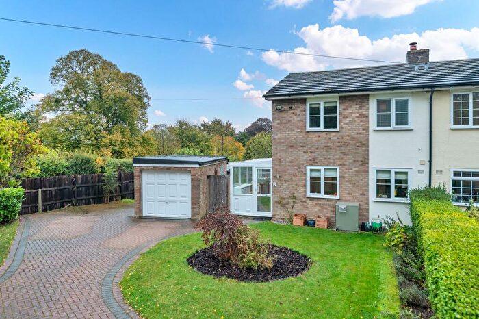 3 Bedroom Semi-Detached House For Sale In Cheyney Close, Steeple Morden, SG8
