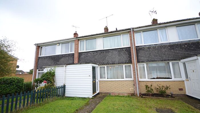 2 Bedroom Terraced House To Rent In Bromley Walk, Tilehurst, Reading, RG30