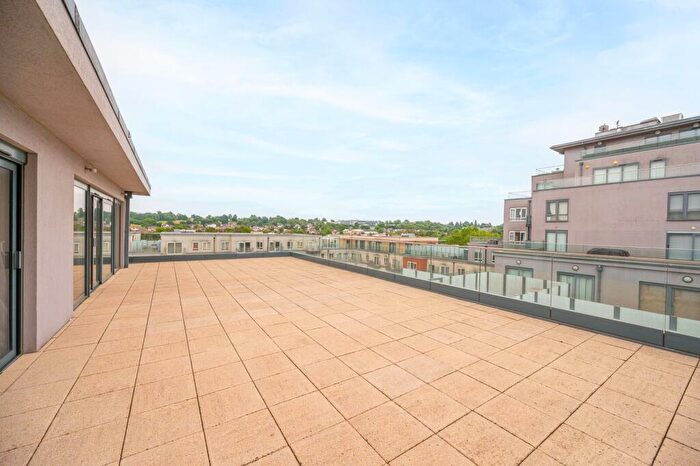 5 Bedroom Penthouse To Rent In Empire House, Colindale, London, NW9
