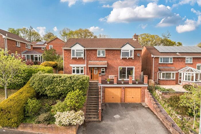 4 Bedroom Detached House For Sale In Stoke Valley Road, Pennsylvania, Exeter, EX4