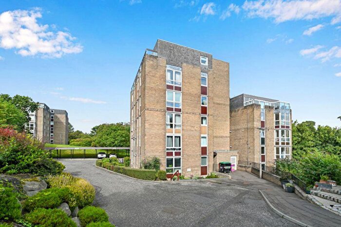 2 Bedroom Flat For Sale In F, Fair-A-Far, Cramond, Edinburgh, EH4