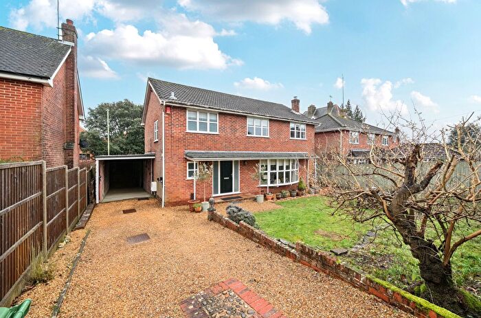3 Bedroom Detached House For Sale In Edgar Road, Winchester, Hampshire, SO23