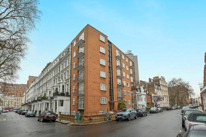 Studio To Rent In Courtfield Gardens, London, SW5