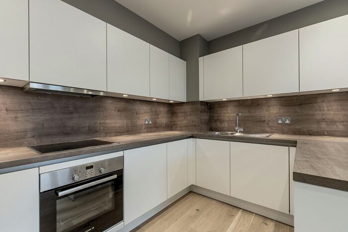 1 Bedroom Flat To Rent In Cheam Common Road, Worcester Park, KT4