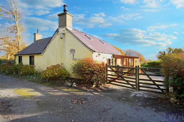 3 Bedroom Cottage For Sale In Abererch, Pwllheli, LL53